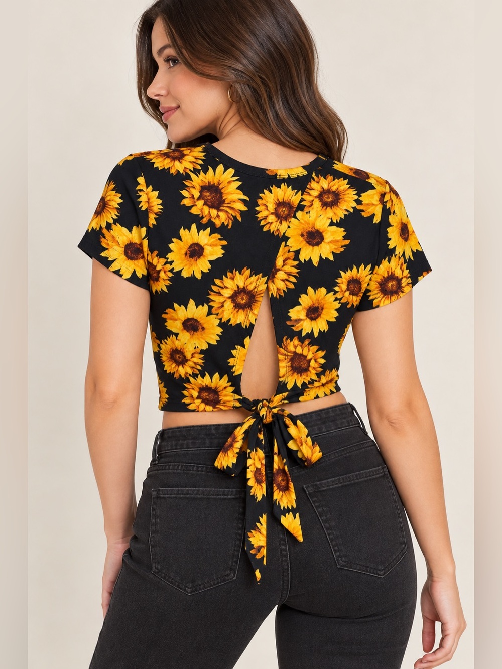 rue+ Women’s 1X Sunflower Floral Top Back Tie Short Sleeve Stretch